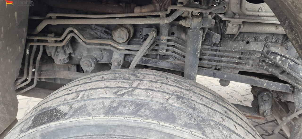 Mercedes-Benz 3241 PM 21-3 Liebherr 7 cbm PUMI Putzmeister Liebherr - Xe trộn bơm bê tông: hình 5 Mercedes-Benz 3241 PM 21-3 Liebherr 7 cbm PUMI Putzmeister Liebherr - Xe trộn bơm bê tông: hình 5