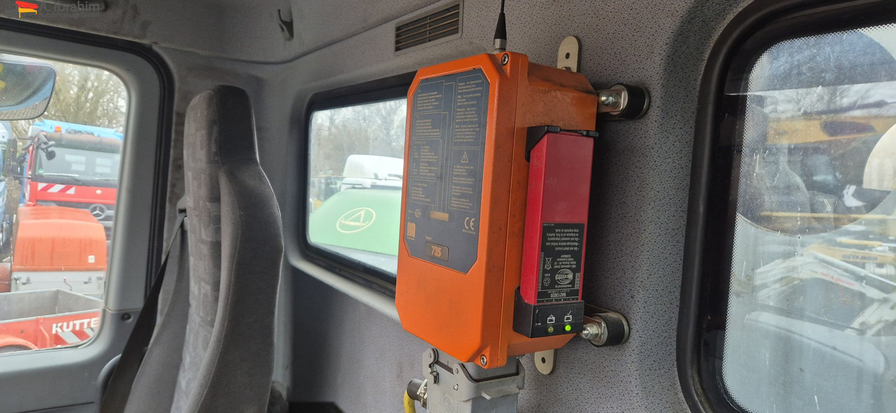 Mercedes-Benz 3241 PM 21-3 Liebherr 7 cbm PUMI Putzmeister Liebherr - Xe trộn bơm bê tông: hình 2 Mercedes-Benz 3241 PM 21-3 Liebherr 7 cbm PUMI Putzmeister Liebherr - Xe trộn bơm bê tông: hình 2