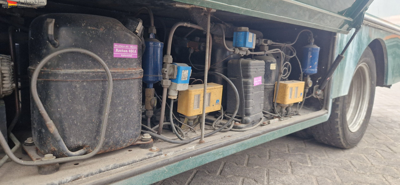 Mercedes-Benz 413 CDI Tiefkühlfächer, autom. Verkaufsklappe  Basis ist ok - Xe van đông lạnh: hình 3 Mercedes-Benz 413 CDI Tiefkühlfächer, autom. Verkaufsklappe  Basis ist ok - Xe van đông lạnh: hình 3