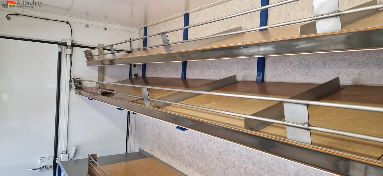 Mercedes-Benz 413 CDI Tiefkühlfächer, autom. Verkaufsklappe  Basis ist ok - Xe van đông lạnh: hình 4 Mercedes-Benz 413 CDI Tiefkühlfächer, autom. Verkaufsklappe  Basis ist ok - Xe van đông lạnh: hình 4