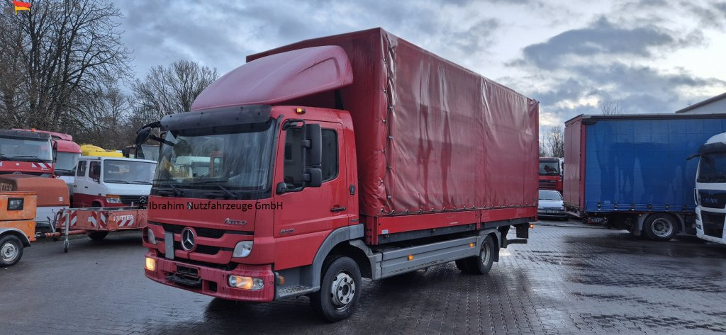 Mercedes-Benz 818L LBW, Luftfederung - Xe van thùng mui bạt: hình 1 Mercedes-Benz 818L LBW, Luftfederung - Xe van thùng mui bạt: hình 1