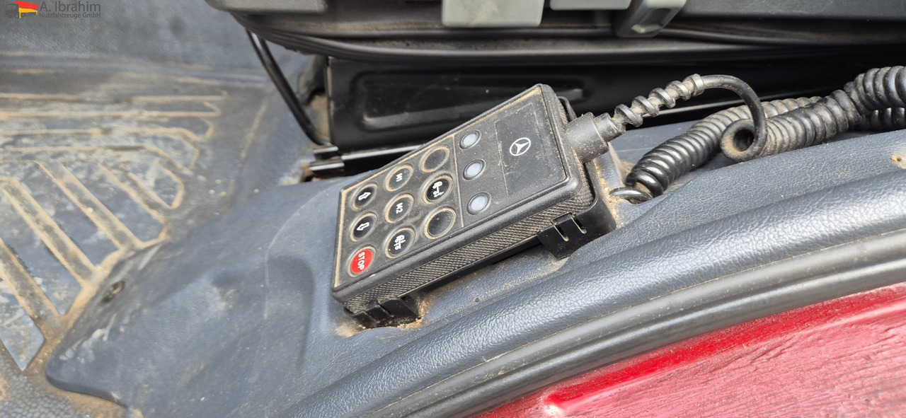 Mercedes-Benz 823 LBW | Radstand 4900 mm | 7.2 m Pritsche Klima | 3 Pedals - Xe van thùng mui bạt: hình 5 Mercedes-Benz 823 LBW | Radstand 4900 mm | 7.2 m Pritsche Klima | 3 Pedals - Xe van thùng mui bạt: hình 5