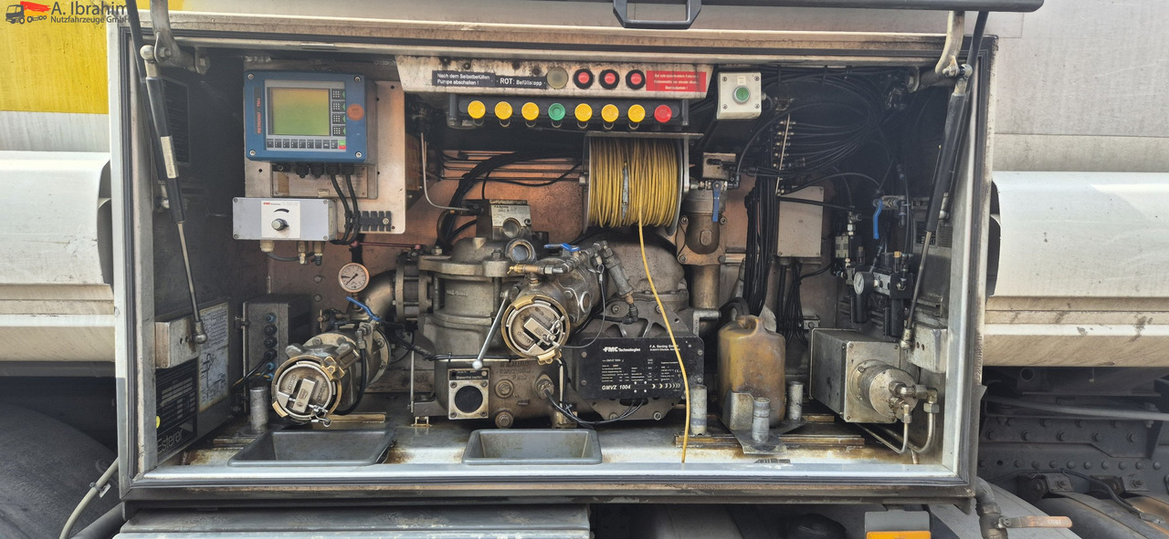Mercedes-Benz Actros 2536 L 3 Kammern, 19500 L, mp3, Oben Unten Befüllung - Xe bồn: hình 4 Mercedes-Benz Actros 2536 L 3 Kammern, 19500 L, mp3, Oben Unten Befüllung - Xe bồn: hình 4