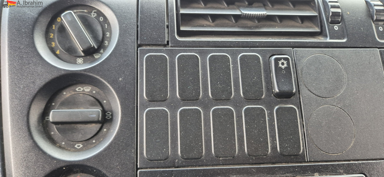 Mercedes-Benz Atego 823 LBW | Radstand 4900 mm | 7.2 m Pritsche Klima | 3 Pedals - Xe van thùng mui bạt: hình 2 Mercedes-Benz Atego 823 LBW | Radstand 4900 mm | 7.2 m Pritsche Klima | 3 Pedals - Xe van thùng mui bạt: hình 2