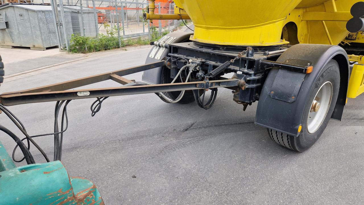 SPITZER SAPI 1832 Topzustand, einsatzbereit - Rơ moóc bồn: hình 3 SPITZER SAPI 1832 Topzustand, einsatzbereit - Rơ moóc bồn: hình 3