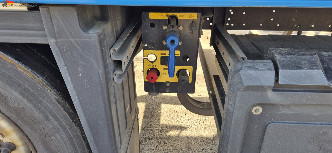 Schmitz SKO24 Carrier Vector 1550 reparierter Schaden Stütze links - Sơ mi rơ moóc đông lạnh: hình 2 Schmitz SKO24 Carrier Vector 1550 reparierter Schaden Stütze links - Sơ mi rơ moóc đông lạnh: hình 2