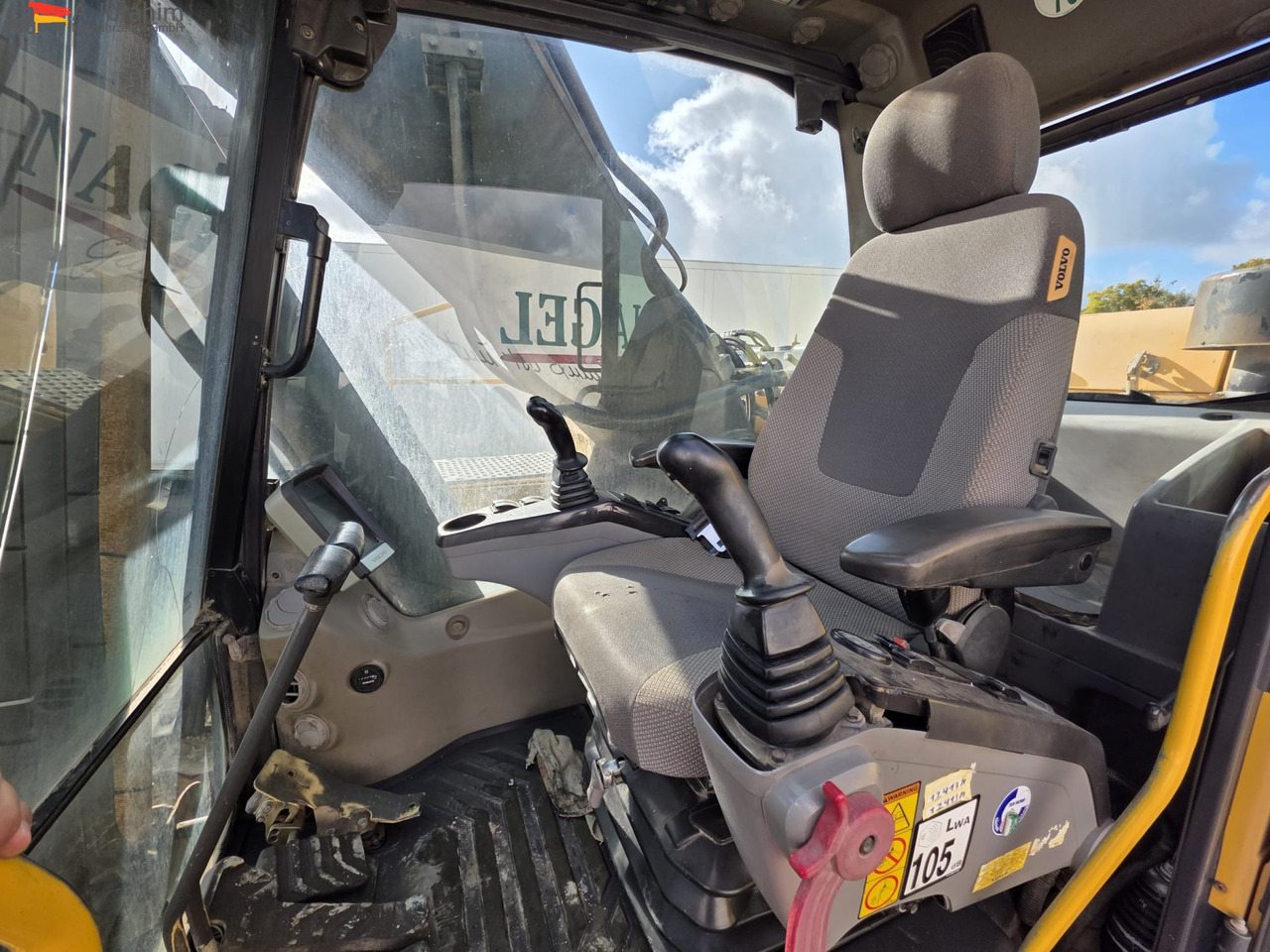 Volvo EC360C Schnellwechsler | Hammerhydraulik | Klima | 40t | 12305 St. - Máy xúc bánh xích: hình 3 Volvo EC360C Schnellwechsler | Hammerhydraulik | Klima | 40t | 12305 St. - Máy xúc bánh xích: hình 3