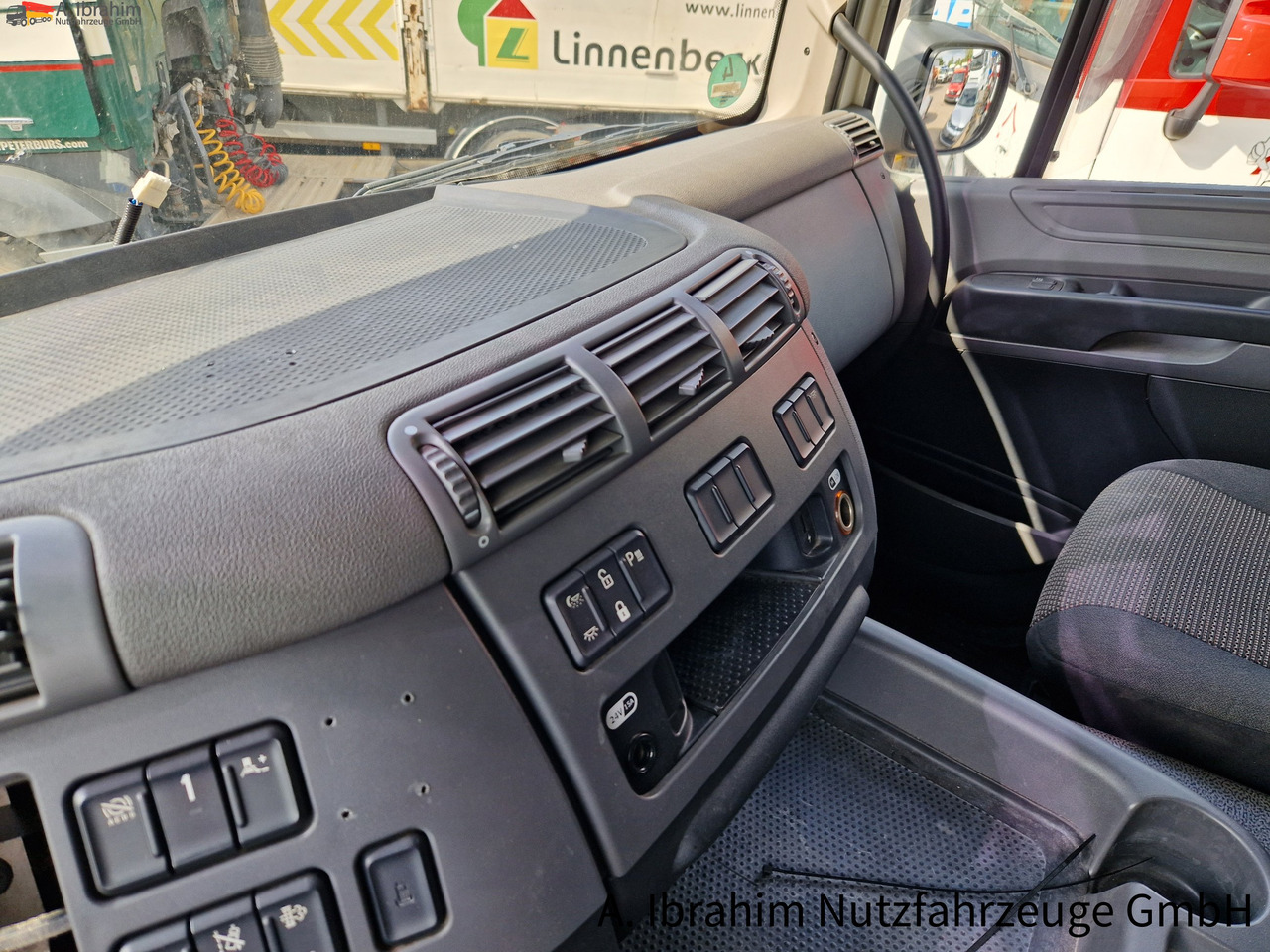 Daf CF 400 FT PTO für Kompressor Standklima, fehlerfrei - Xe đầu kéo: hình 3 Daf CF 400 FT PTO für Kompressor Standklima, fehlerfrei - Xe đầu kéo: hình 3