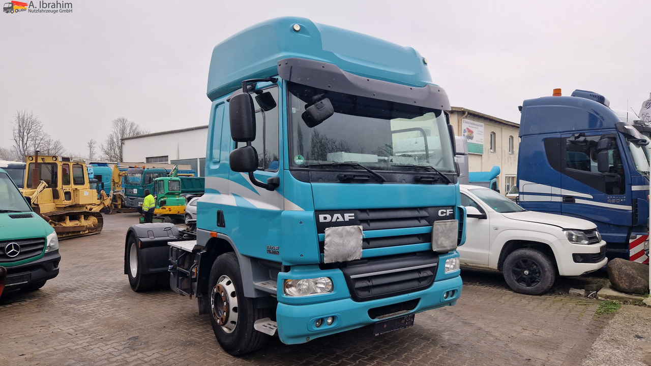 Daf FT CF 2x Nebenantrieb, Kipphydraulik deutsches Fahrzeug, fehlerfrei im Display - Xe đầu kéo: hình 3 Daf FT CF 2x Nebenantrieb, Kipphydraulik deutsches Fahrzeug, fehlerfrei im Display - Xe đầu kéo: hình 3