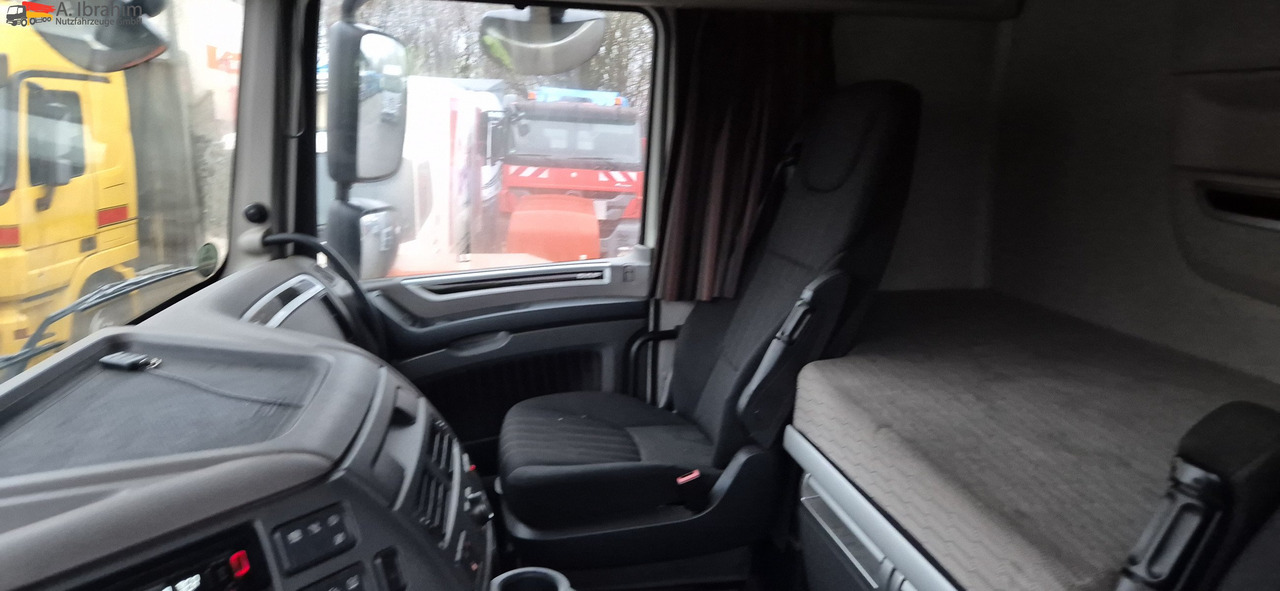 Daf XF 480 FT einsatzbereit 2 x vorhanden - Xe đầu kéo: hình 2 Daf XF 480 FT einsatzbereit 2 x vorhanden - Xe đầu kéo: hình 2