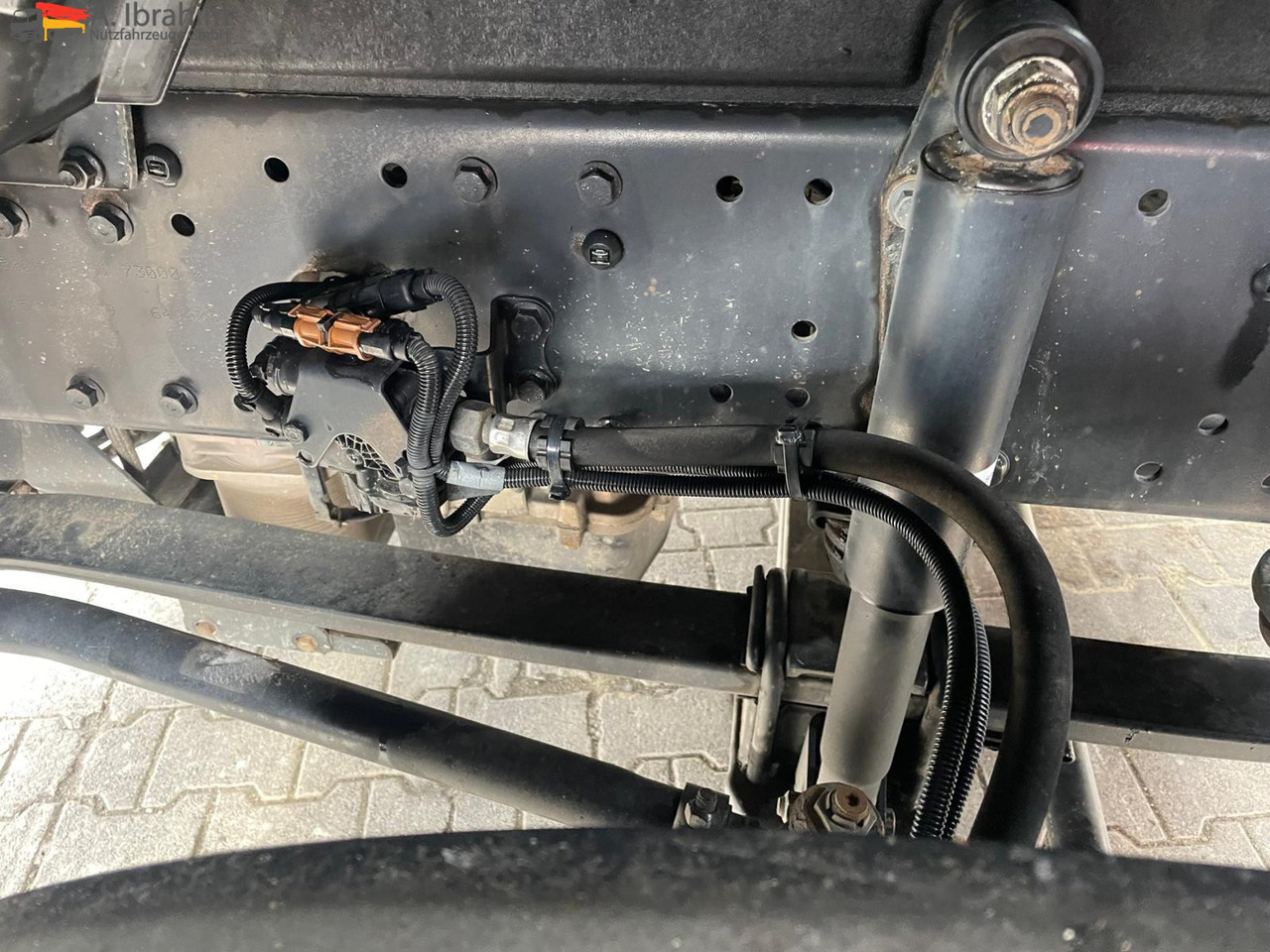 MAN TGS 18.440 Tüv 05 2026 | Euro 6 | 4x2 | Klima | Blatt Luft - Xe đầu kéo: hình 5 MAN TGS 18.440 Tüv 05 2026 | Euro 6 | 4x2 | Klima | Blatt Luft - Xe đầu kéo: hình 5