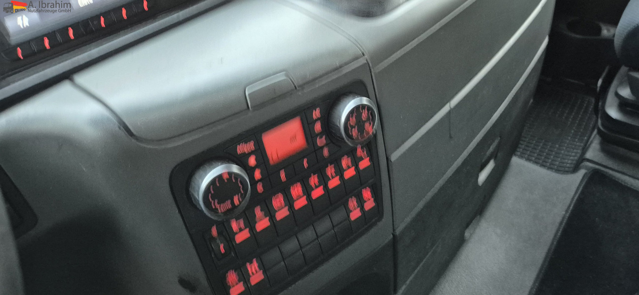 Xe đầu kéo MAN TGX 18.400 Retarder, Klima, Kipphydraulik: hình 15 Xe đầu kéo MAN TGX 18.400 Retarder, Klima, Kipphydraulik: hình 15