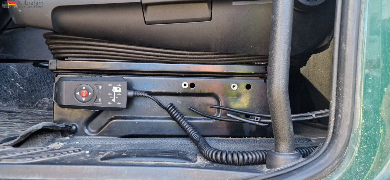 Mercedes-Benz 1840 Actros, 3x vorhanden, identisch - Xe đầu kéo: hình 2 Mercedes-Benz 1840 Actros, 3x vorhanden, identisch - Xe đầu kéo: hình 2