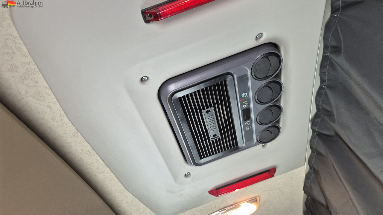 Mercedes-Benz 1843 DB 1843 mit PTU für Kompressor - Xe đầu kéo: hình 4 Mercedes-Benz 1843 DB 1843 mit PTU für Kompressor - Xe đầu kéo: hình 4