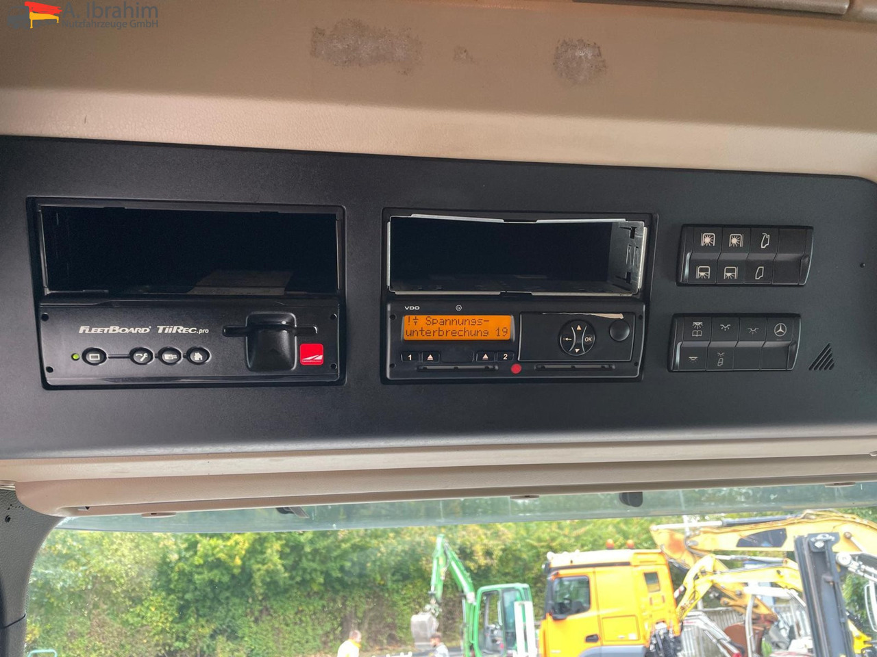 Mercedes-Benz Actros 1845 Kipphydraulik | Retarder | BigSpace | Kühlschrank | Klima - Xe đầu kéo: hình 2 Mercedes-Benz Actros 1845 Kipphydraulik | Retarder | BigSpace | Kühlschrank | Klima - Xe đầu kéo: hình 2