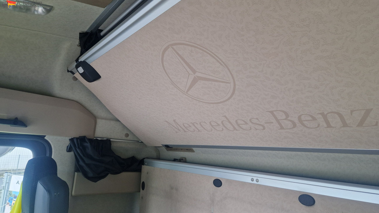 Mercedes-Benz DB 1843 Retarder Kipphydraulik Actros, sehr sauber, Alufelgen - Xe đầu kéo: hình 4 Mercedes-Benz DB 1843 Retarder Kipphydraulik Actros, sehr sauber, Alufelgen - Xe đầu kéo: hình 4