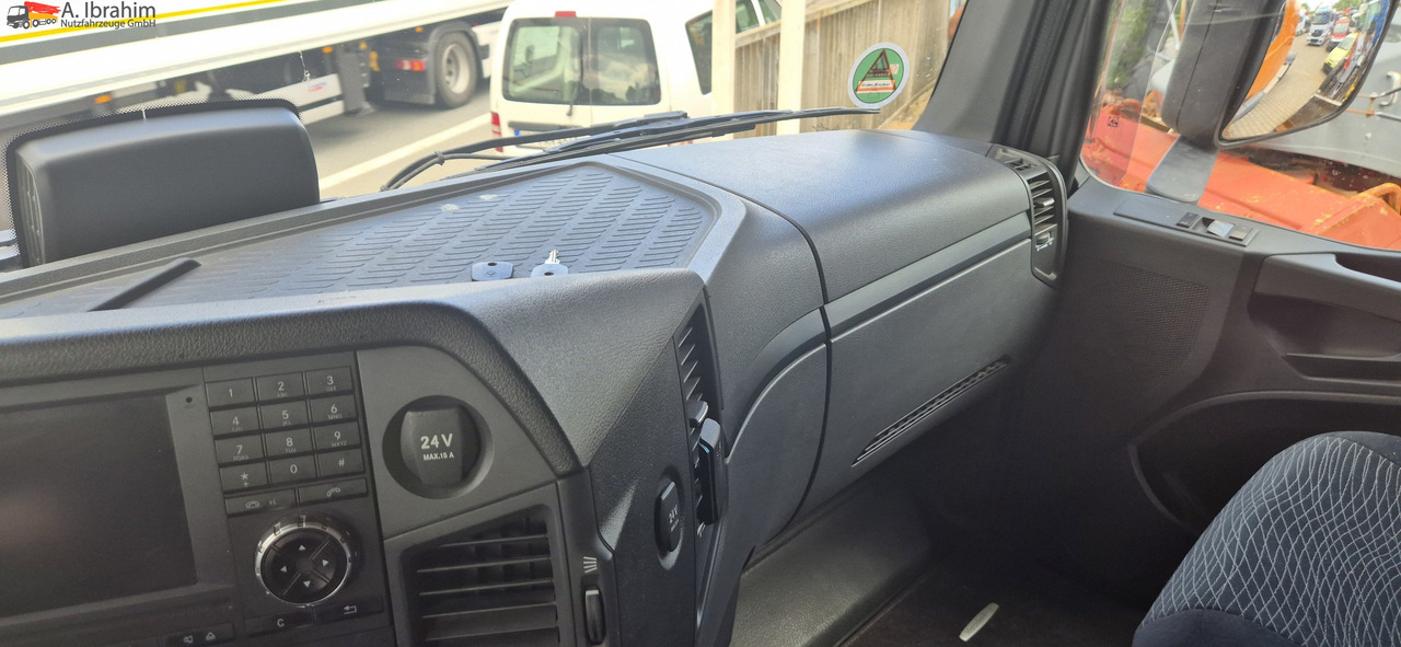 Mercedes-Benz DB 1846 H 4x4 Topzustand einsatzbereit - Xe đầu kéo: hình 2 Mercedes-Benz DB 1846 H 4x4 Topzustand einsatzbereit - Xe đầu kéo: hình 2