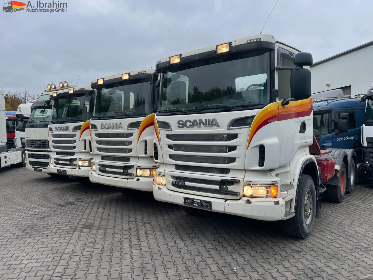 Scania R560 | 6x4 | V8 | Blatt Blatt | Schaltgetriebe 3x identisch vorhanden - Xe đầu kéo: hình 1 Scania R560 | 6x4 | V8 | Blatt Blatt | Schaltgetriebe 3x identisch vorhanden - Xe đầu kéo: hình 1