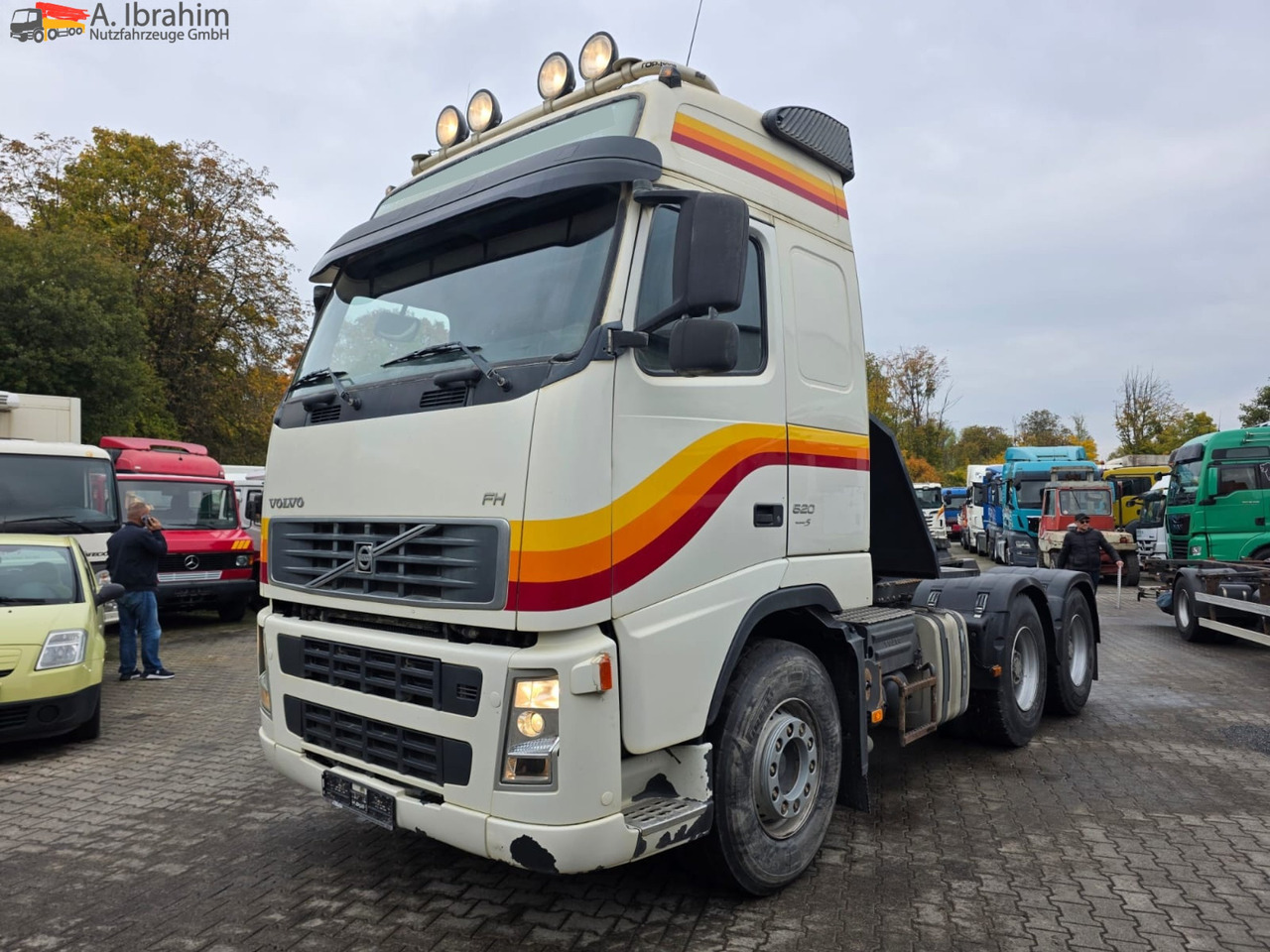 Volvo FH 520 | 6x4 | Schaltgetriebe | Blatt Blatt Klima | Trommelbremse | 3 Pedals - Xe đầu kéo: hình 1 Volvo FH 520 | 6x4 | Schaltgetriebe | Blatt Blatt Klima | Trommelbremse | 3 Pedals - Xe đầu kéo: hình 1