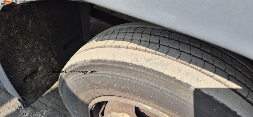 MAN TGL 8.150 4X2 BL Unfallschaden bedingt fahrbereit, Motor ok - Xe tải nhỏ: hình 5 MAN TGL 8.150 4X2 BL Unfallschaden bedingt fahrbereit, Motor ok - Xe tải nhỏ: hình 5