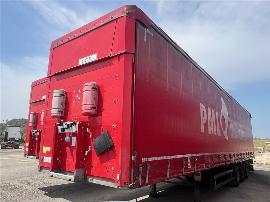 SCHMITZ CARGOBULL SCB-S3T TETO ELEVAR - Sơ mi rơ moóc mui bạt: hình 1 SCHMITZ CARGOBULL SCB-S3T TETO ELEVAR - Sơ mi rơ moóc mui bạt: hình 1