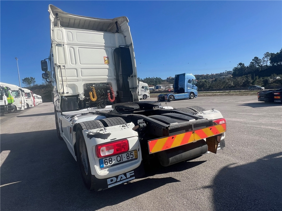DAF XF 105 460 - Xe đầu kéo: hình 4 DAF XF 105 460 - Xe đầu kéo: hình 4