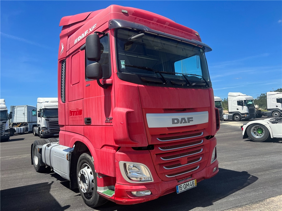 DAF XF 105 460 - Xe đầu kéo: hình 1 DAF XF 105 460 - Xe đầu kéo: hình 1
