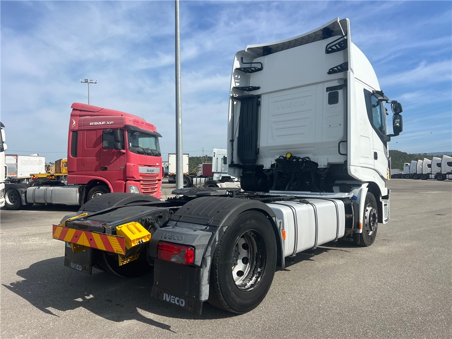Iveco AS440S46T/P - Xe đầu kéo: hình 4 Iveco AS440S46T/P - Xe đầu kéo: hình 4