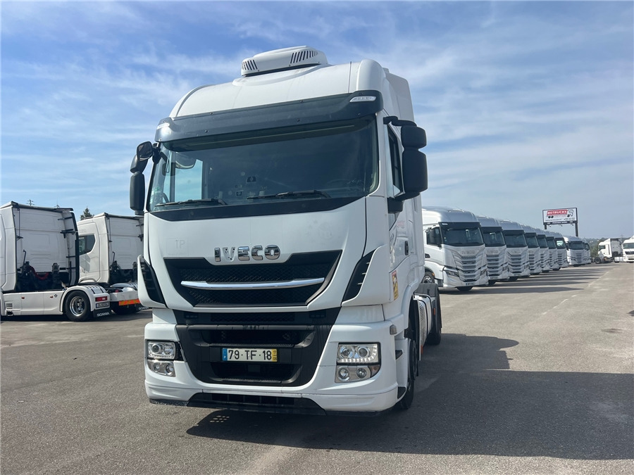 Iveco AS440S46T/P - Xe đầu kéo: hình 2 Iveco AS440S46T/P - Xe đầu kéo: hình 2