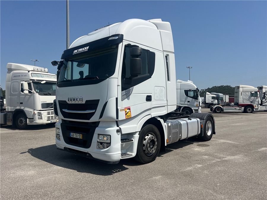 Iveco AS440S46T/P - Xe đầu kéo: hình 1 Iveco AS440S46T/P - Xe đầu kéo: hình 1