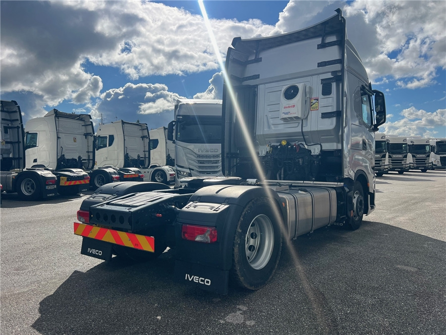 Iveco S-WAY 500 - Xe đầu kéo: hình 5 Iveco S-WAY 500 - Xe đầu kéo: hình 5