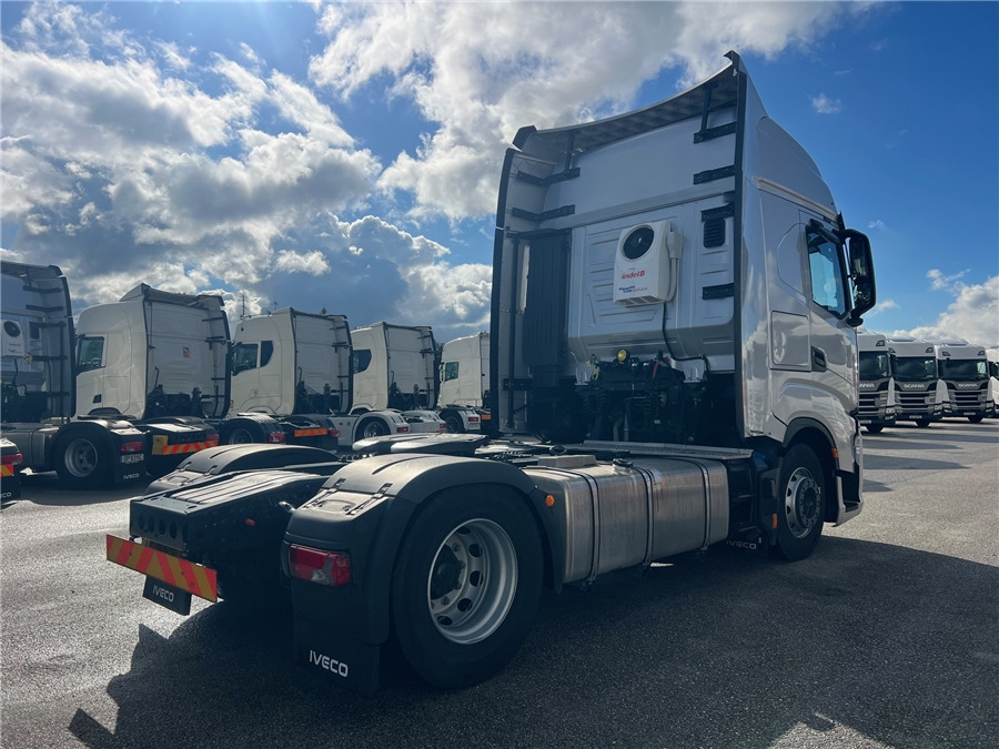 Iveco S-WAY 500 - Xe đầu kéo: hình 4 Iveco S-WAY 500 - Xe đầu kéo: hình 4