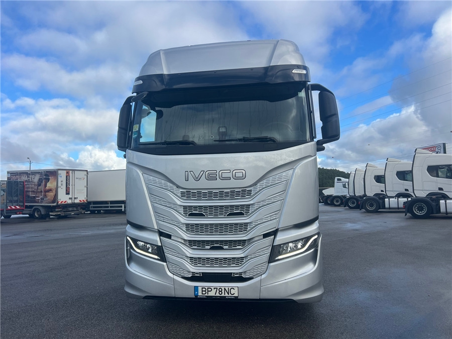 Iveco S-WAY 500 - Xe đầu kéo: hình 2 Iveco S-WAY 500 - Xe đầu kéo: hình 2