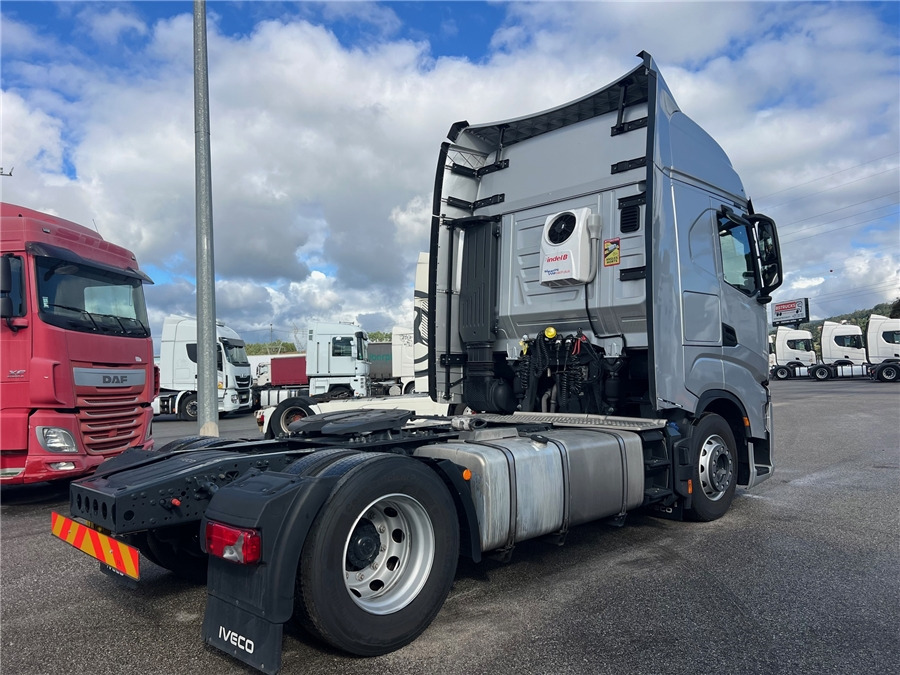 Iveco S-WAY 500 - Xe đầu kéo: hình 4 Iveco S-WAY 500 - Xe đầu kéo: hình 4