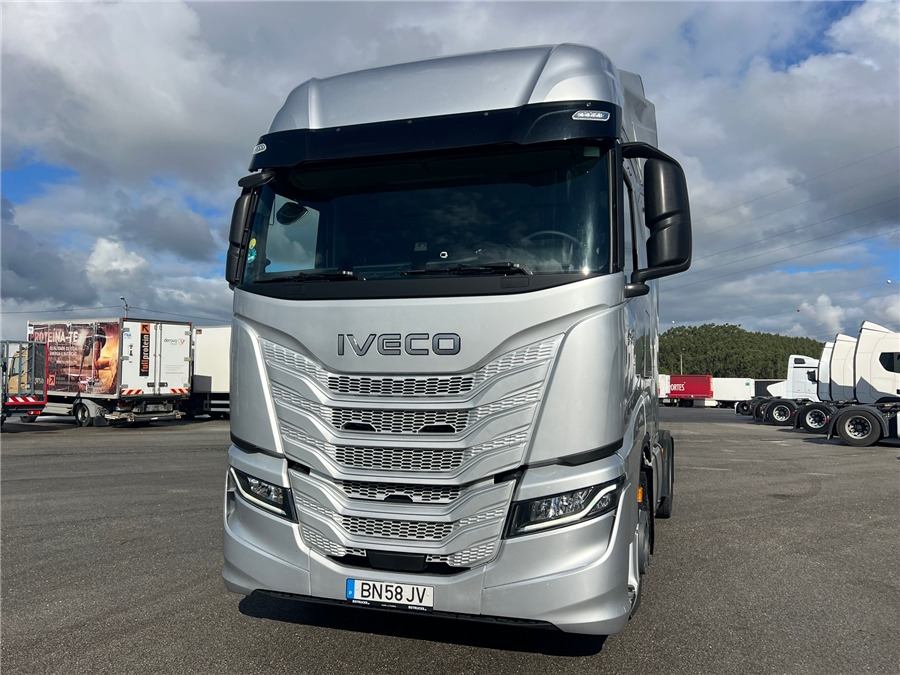 Iveco S-WAY 500 - Xe đầu kéo: hình 2 Iveco S-WAY 500 - Xe đầu kéo: hình 2