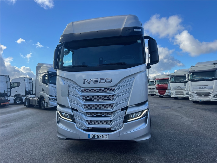 Iveco S-WAY 500 - Xe đầu kéo: hình 2 Iveco S-WAY 500 - Xe đầu kéo: hình 2