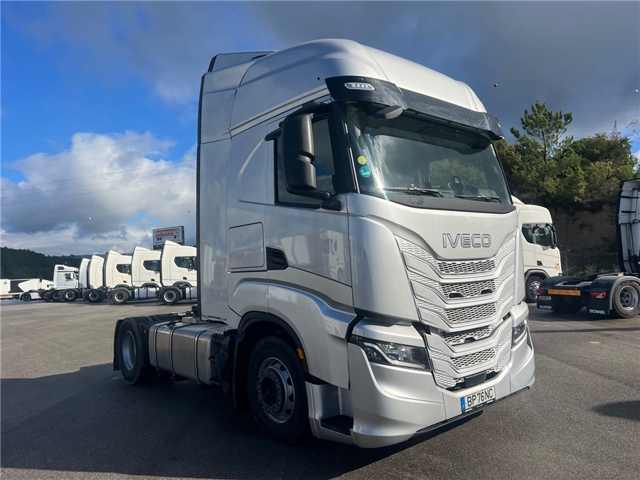 Iveco S-WAY 500 - Xe đầu kéo: hình 3 Iveco S-WAY 500 - Xe đầu kéo: hình 3