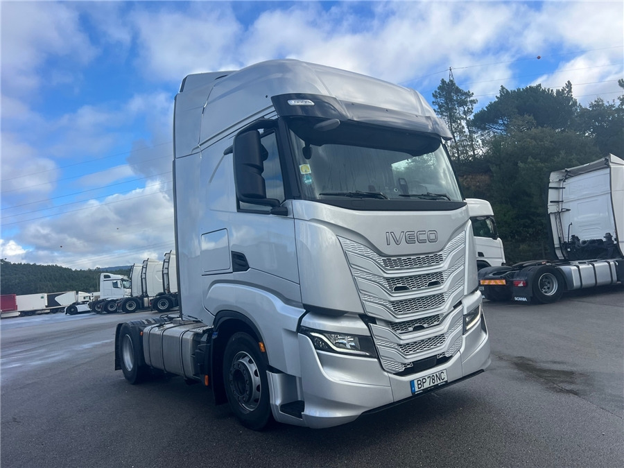 Iveco S-WAY 500 - Xe đầu kéo: hình 3 Iveco S-WAY 500 - Xe đầu kéo: hình 3