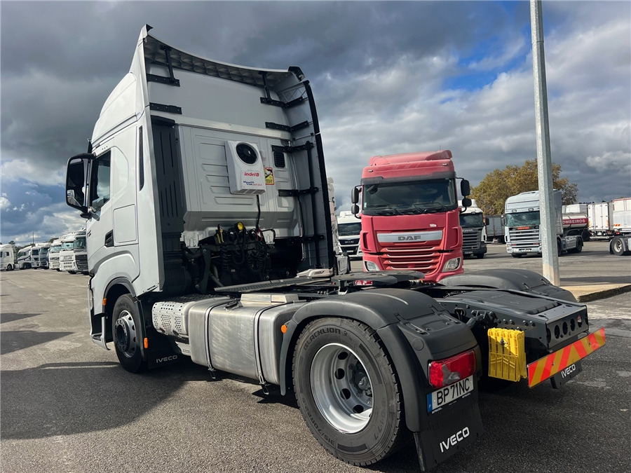 Iveco S-WAY 500 - Xe đầu kéo: hình 4 Iveco S-WAY 500 - Xe đầu kéo: hình 4