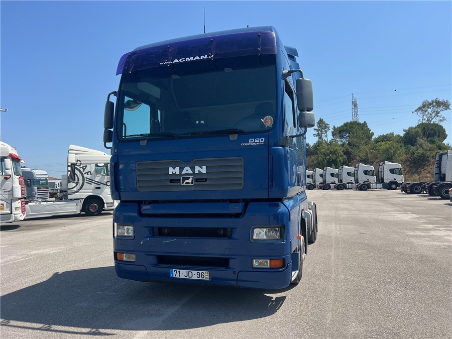 MAN TGA 18.430 - Xe đầu kéo: hình 2 MAN TGA 18.430 - Xe đầu kéo: hình 2