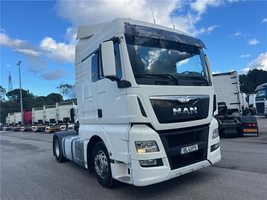 MAN TGX 18.480 / RETARDER - Xe đầu kéo: hình 3 MAN TGX 18.480 / RETARDER - Xe đầu kéo: hình 3