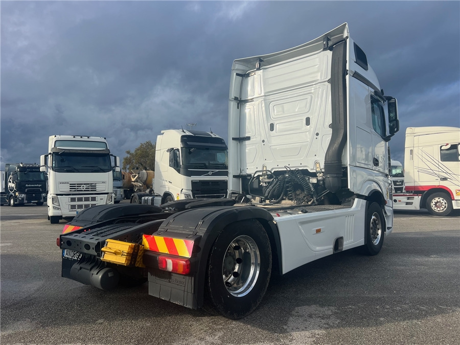 MERCEDES-BENZ 1851 / RETARDER - Xe đầu kéo: hình 4 MERCEDES-BENZ 1851 / RETARDER - Xe đầu kéo: hình 4