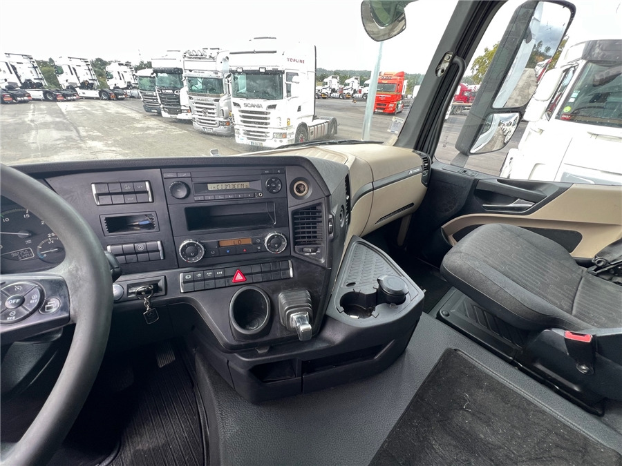 Xe đầu kéo MERCEDES-BENZ ACTROS 1845 LS: hình 8