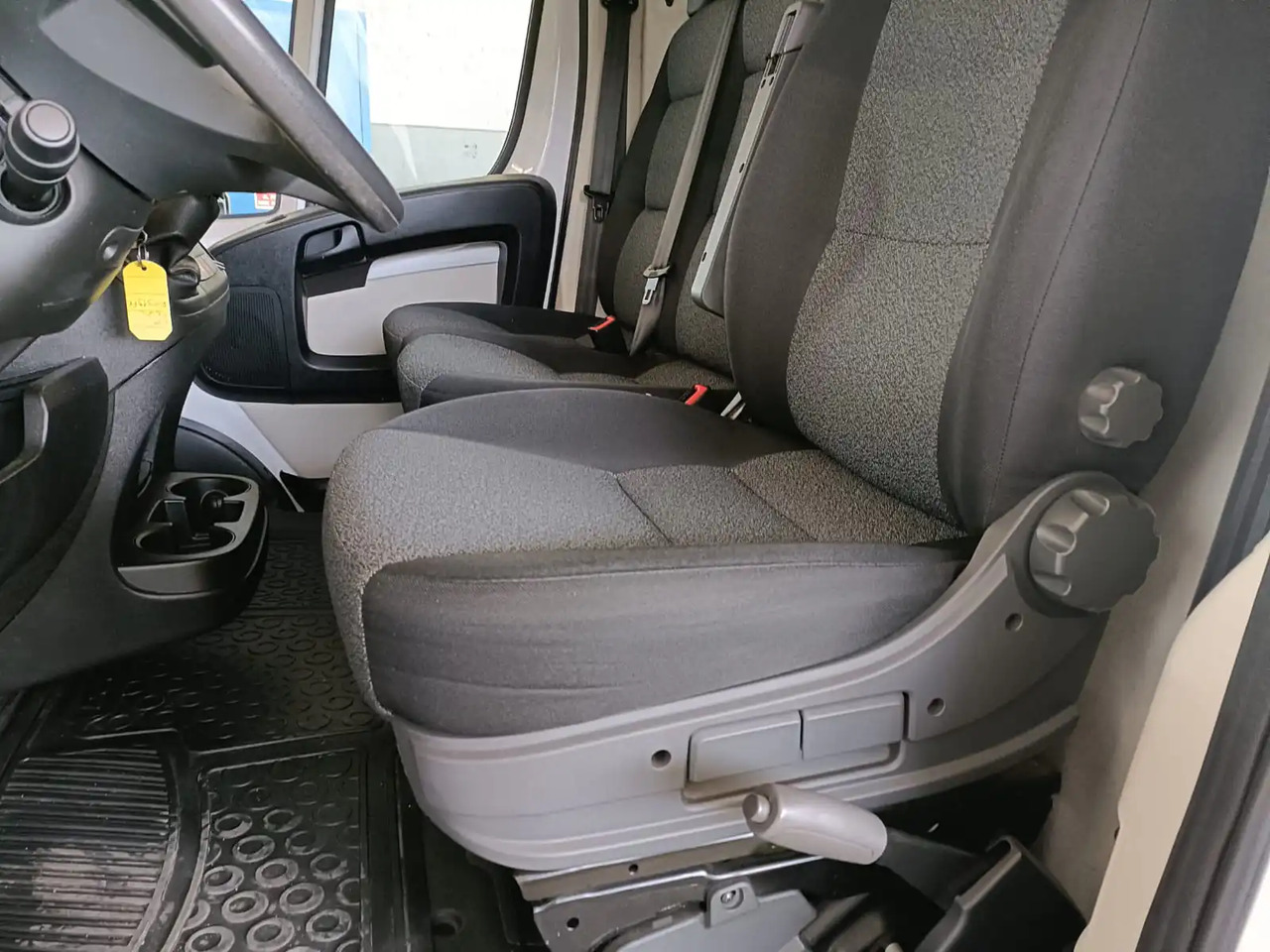FIAT DUCATO MH2 - Xe van chở hàng: hình 2 FIAT DUCATO MH2 - Xe van chở hàng: hình 2