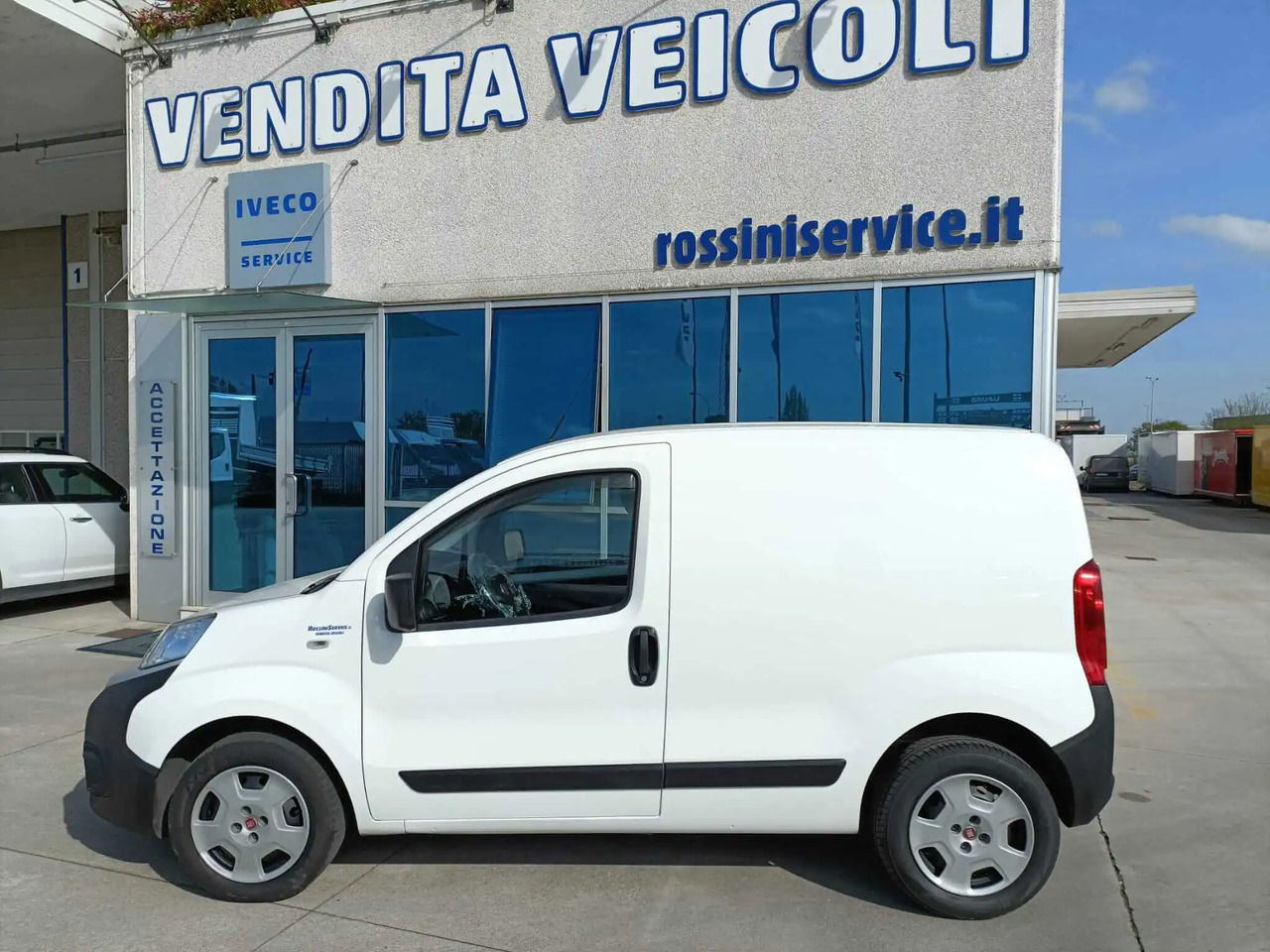FIAT FIORINO SX - Xe van chở hàng: hình 3 FIAT FIORINO SX - Xe van chở hàng: hình 3