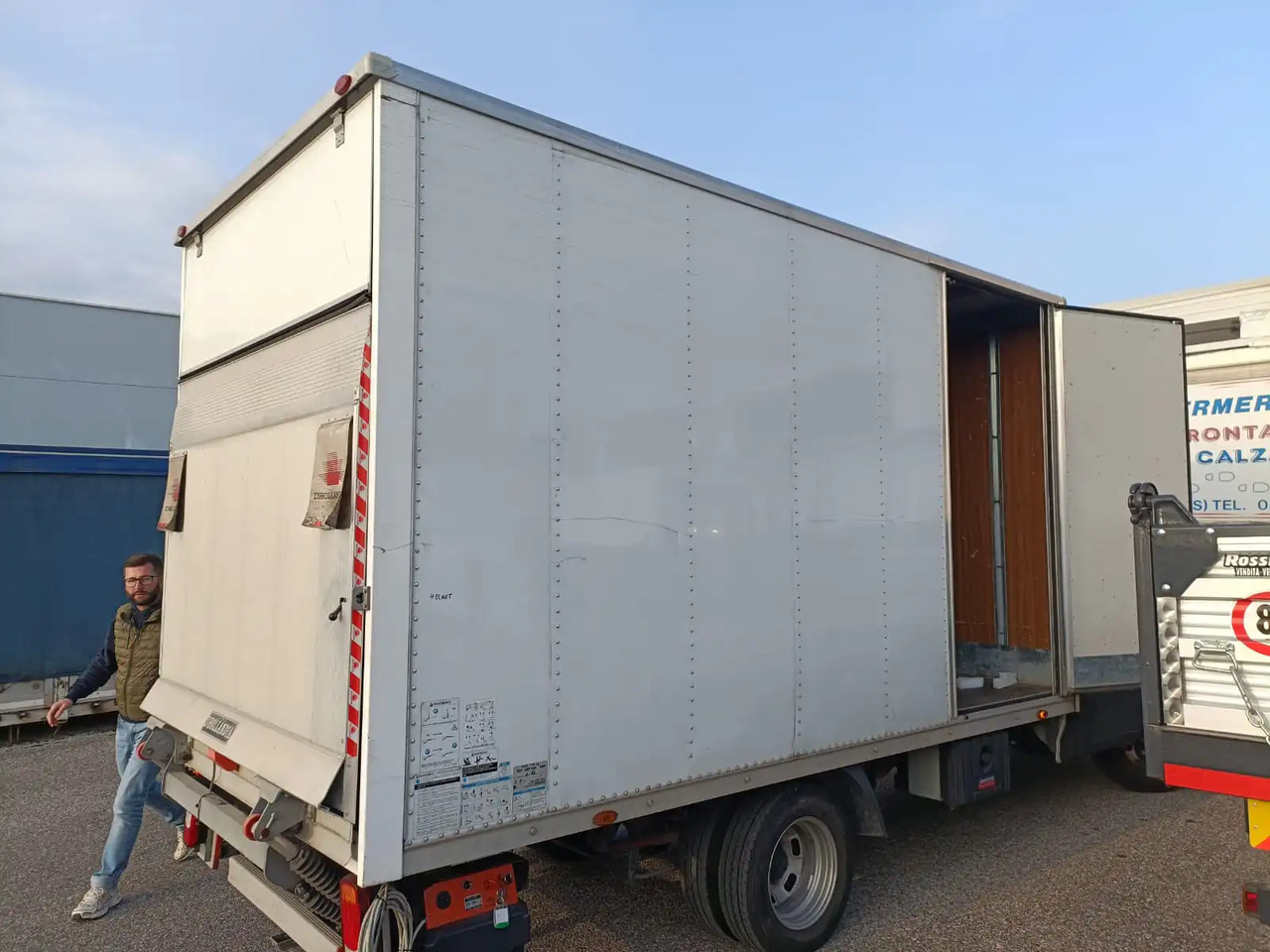 FURGONATO BOX - Hộp hoán đổi thân: hình 2 FURGONATO BOX - Hộp hoán đổi thân: hình 2