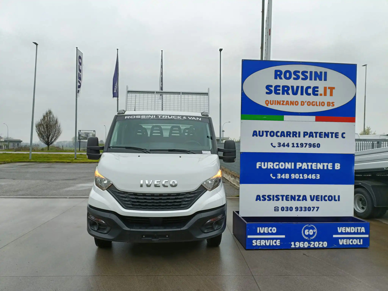 IVECO DAILY 35C14 DOPPIA CABINA RIBALTABILE 2.3 - Xe ben nhỏ: hình 5 IVECO DAILY 35C14 DOPPIA CABINA RIBALTABILE 2.3 - Xe ben nhỏ: hình 5