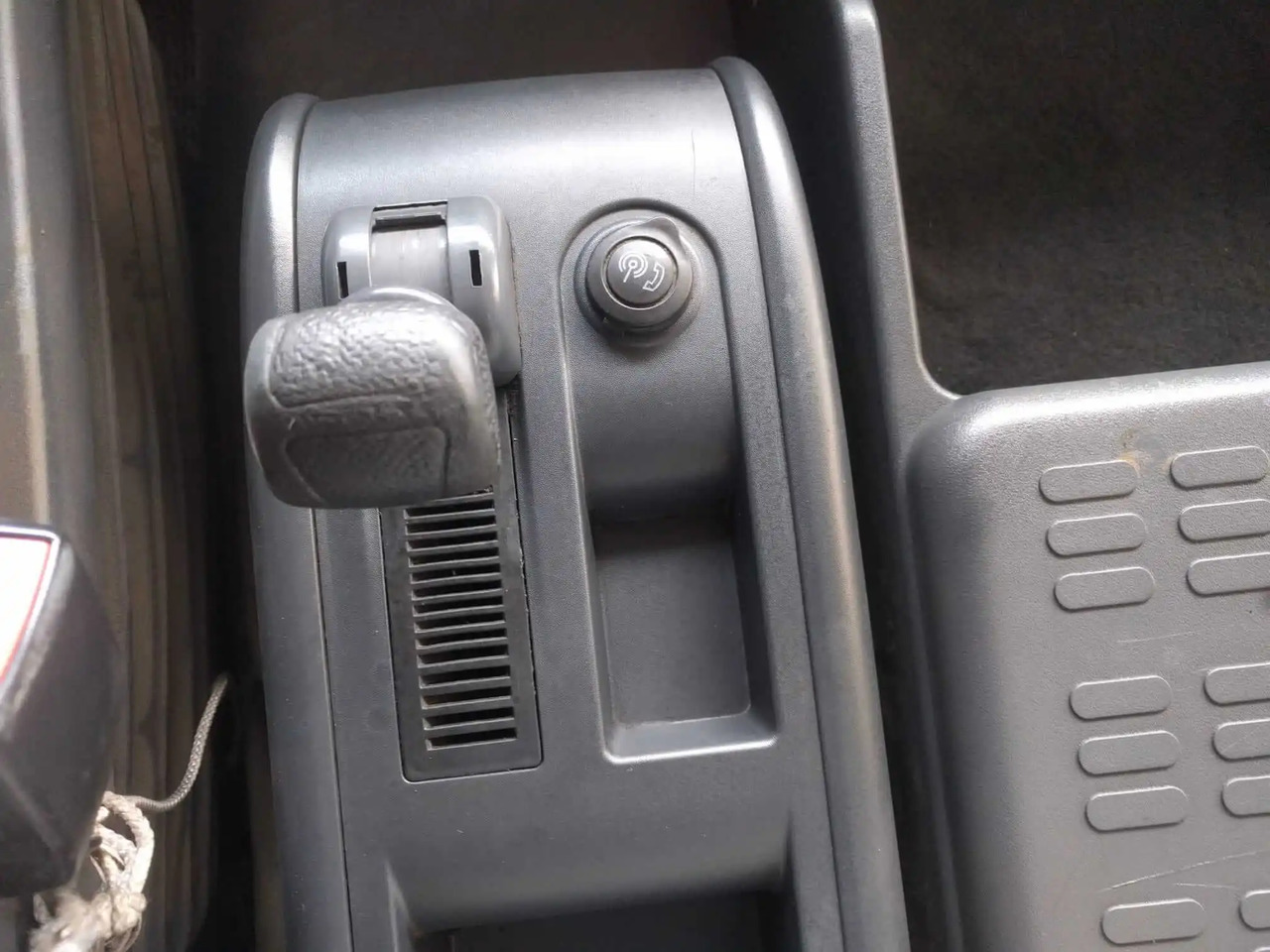 Cho thuê  IVECO EUROCARGO 120E18 IVECO EUROCARGO 120E18: hình 20