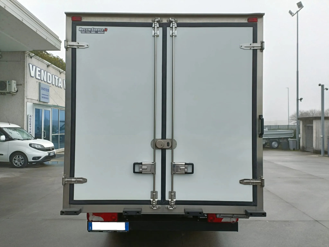 MERCEDES BENZ SPRINTER 415 150 CV - Xe van đông lạnh: hình 5 MERCEDES BENZ SPRINTER 415 150 CV - Xe van đông lạnh: hình 5