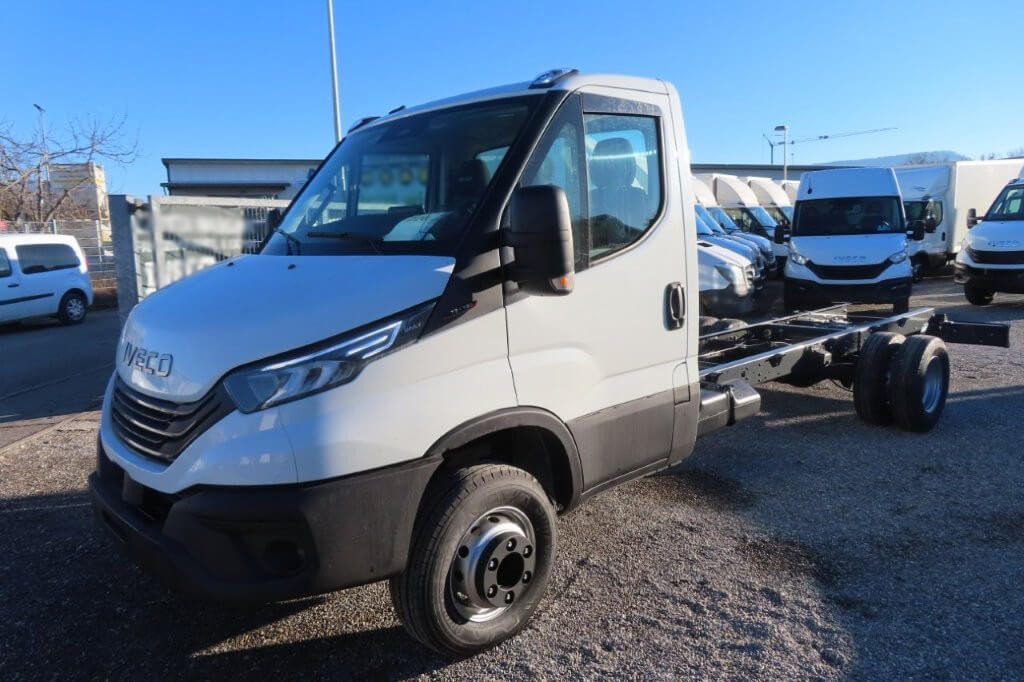 IVECO DAILY 72C18 - Xe tải nhỏ: hình 1 IVECO DAILY 72C18 - Xe tải nhỏ: hình 1